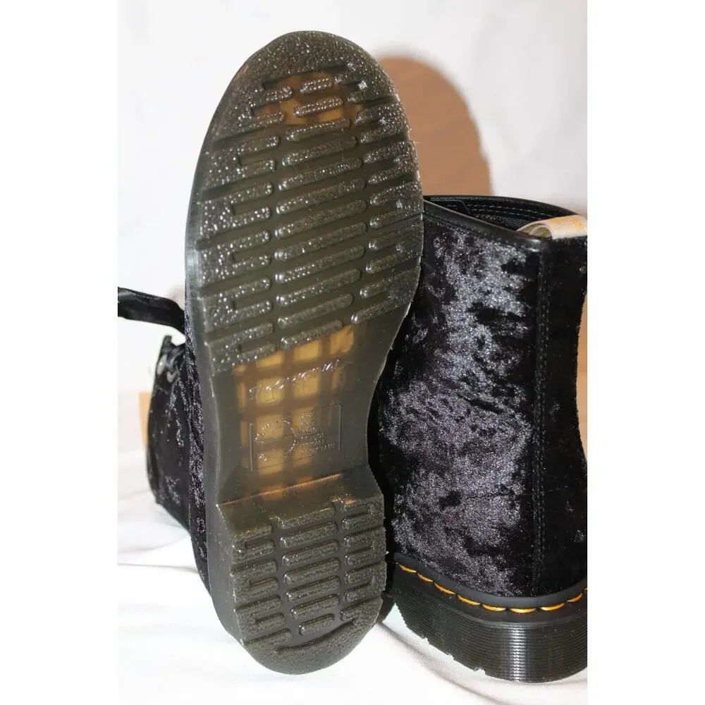 NIB DR. MARTENS Airwair Vegan 1460 Black Velvet Crushed Velvet Boots‎